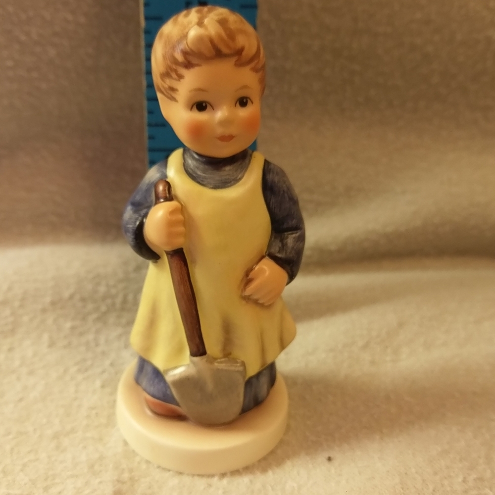 Hummel Garden Treasure Boy